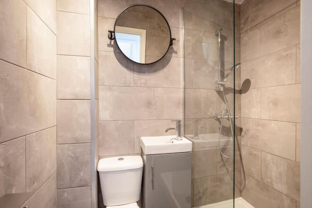 Spacious Serenity In The Heart Of Central Londres Exterior foto
